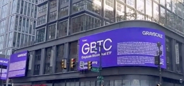 比特币暴涨300点！跟对人真的很重要